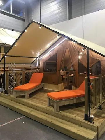 Oh! - Paradis A L'ombre Des Tilleuls *